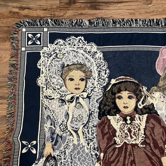 Chatham Vintage Collectors Porcelain Dolls Woven Throw Blanket - Picture 3 of 6